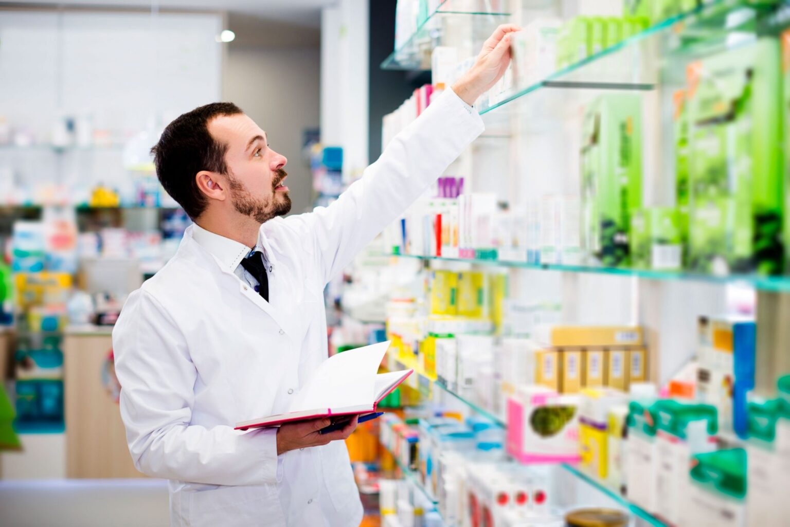 TODO SOBRE LA CARRERA DE FARMACIA, ¿QUÉ ESTUDIA? TODO SOBRE LA CARRERA DE FARMACIA, ¿QUÉ ESTUDIA?